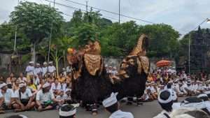 Barong Kuningan Bali